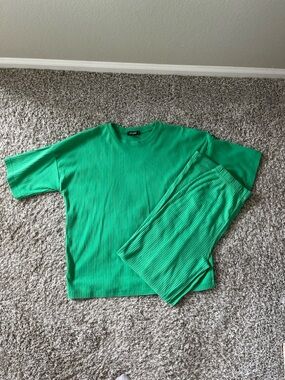 Missguided Bright Green Ribbed Tee & Pants Set